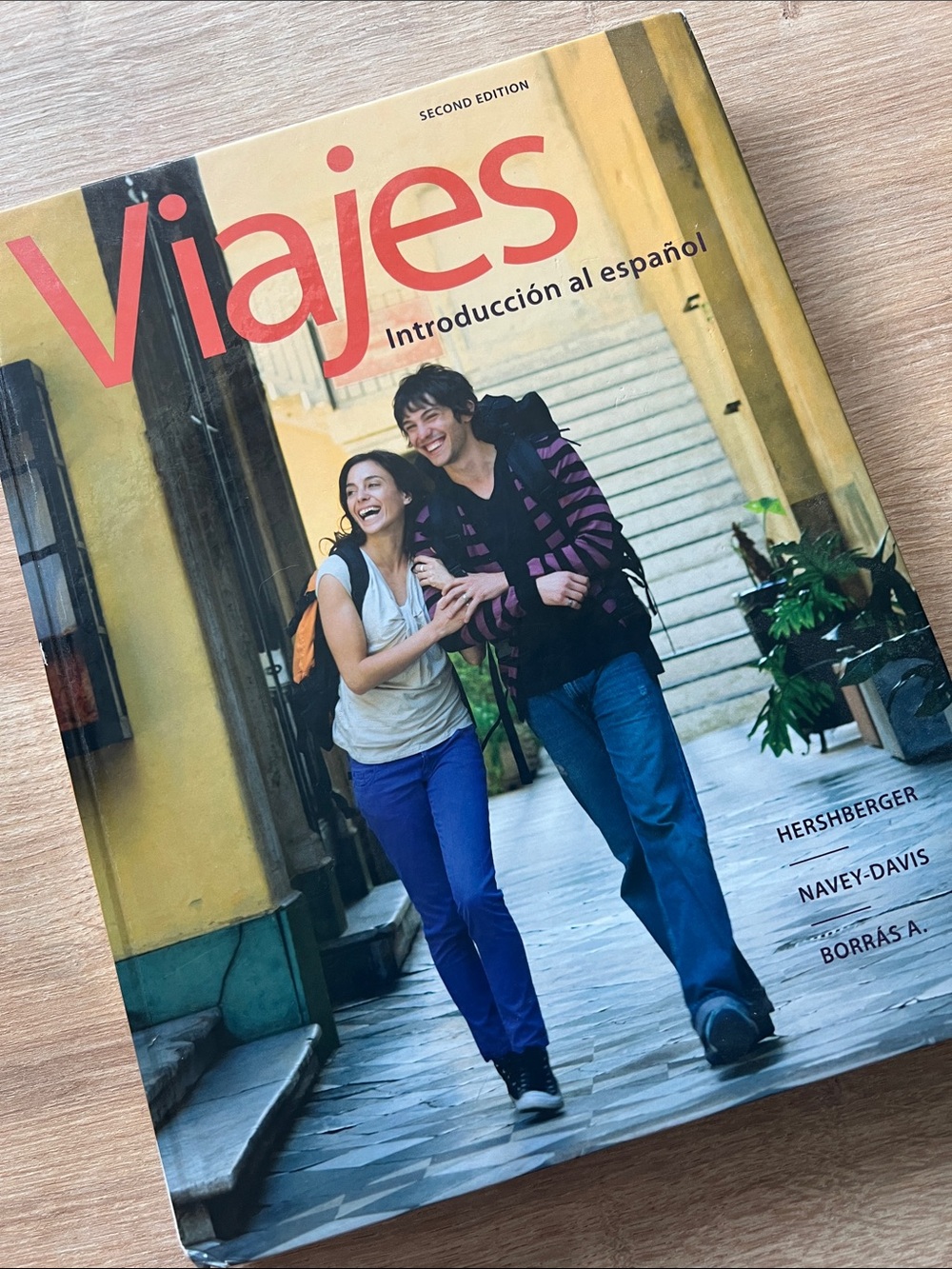 Viajes Introducción al español Textbook - hard cover